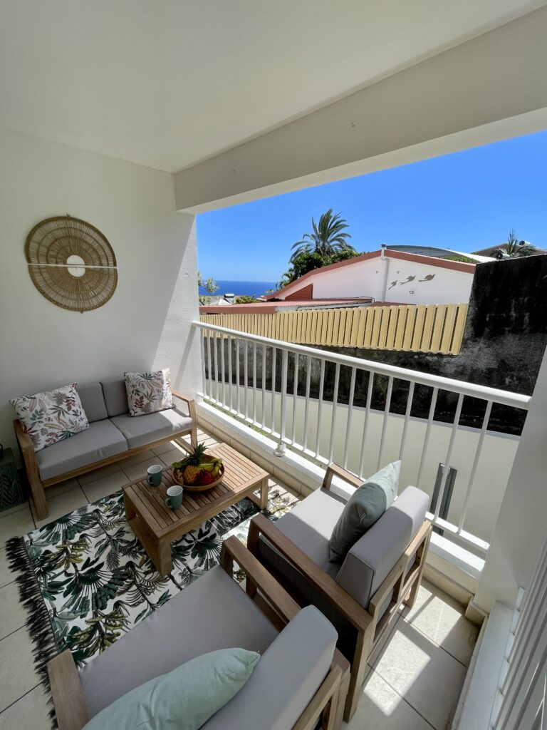 Photo du coin salon sous la varangue